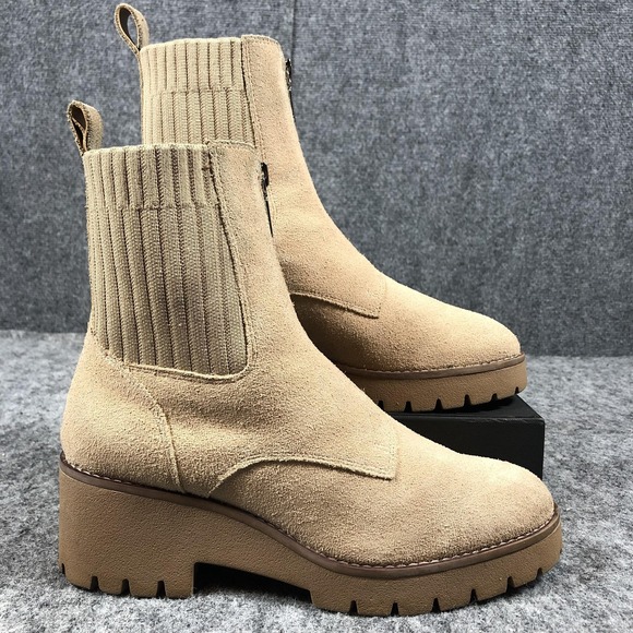 Blondo Waterproof Chelsea Booties Womens 8.5 M Beige Suede Lug Sole Ankle - Picture 2 of 16